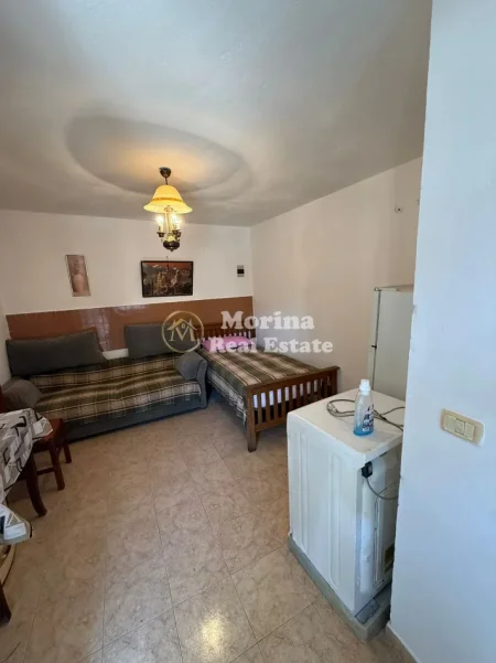 Tirane, jepet me qera garsonier Kati 1, 40 m² 250 € (21 Dhjetori, Rruga Frederik Shiroka)