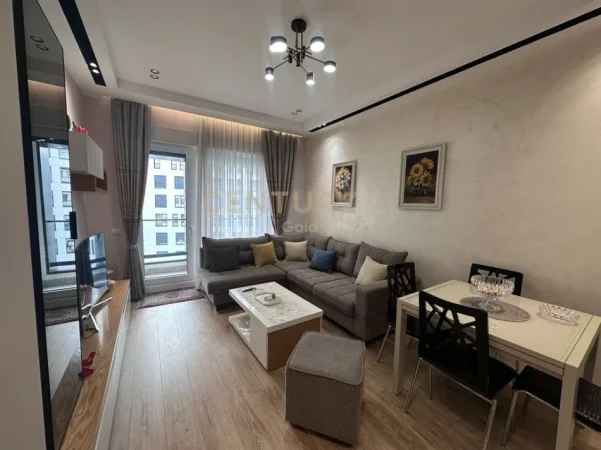 Tirane, jepet me qera apartament 1+1 Kati 9, 700 € 