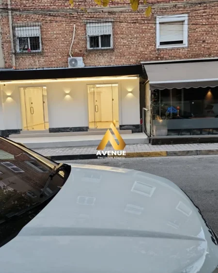 Tirane, jepet me qera ambjent biznesi Kati 0, 50 m² 1.000 € (rruga frederik shiroka)