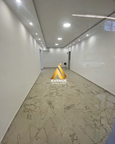 Tirane, jepet me qera ambjent biznesi Kati 0, 50 m² 1.000 € (rruga frederik shiroka)