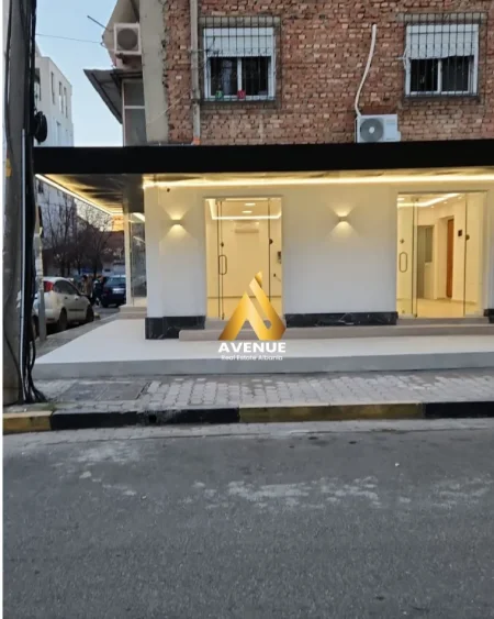 Tirane, jepet me qera ambjent biznesi Kati 0, 50 m² 1.000 € (rruga frederik shiroka)