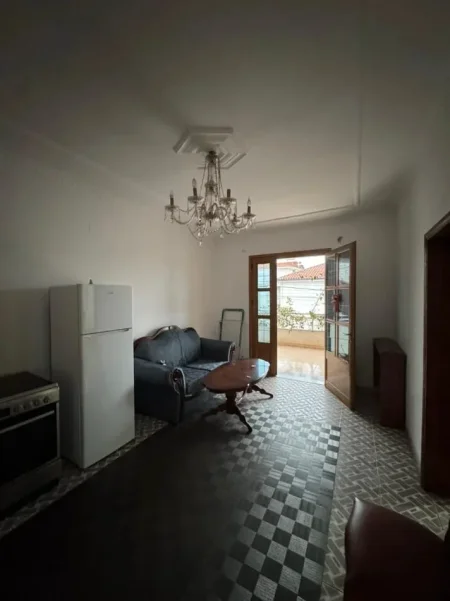 Tirane, jepet me qera Banesë 2+1+Ballkon Kati 2, 100 m², Çmimi 35.000 Lekë të Reja, (Rruga Ram Sadria, Allias, Tiranë.)