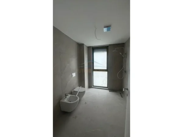 Tirane, shitet apartament 2+1+2,  Kati 6, 118 m² 188.000 € (Akses Tirana, Ish Sheshi Shqiponja)