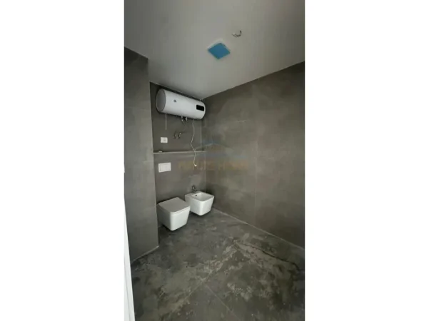 Tirane, shitet apartament 2+1+2,  Kati 6, 118 m² 188.000 € (Akses Tirana, Ish Sheshi Shqiponja)