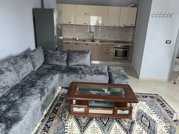 Tirane, jepet me qera Vile 2+1 Kati 2, 85 m² 400 € (Në Paskuqan, Tiranë.)