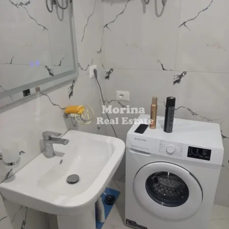 Tirane, jepet me qera shtepi 2+1 Kati 3, 100 m² 400 € (Qytet Studenti)