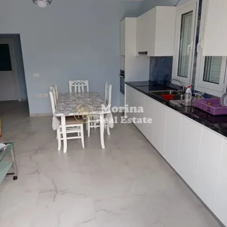 Tirane, jepet me qera shtepi 2+1 Kati 3, 100 m² 400 € (Qytet Studenti)