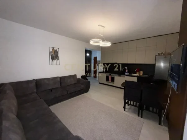 Durres, jepet me qera apartament 1+1 Kati 3, 63 m² 500 € 