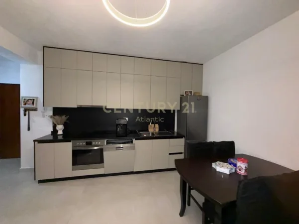 Durres, jepet me qera apartament 1+1 Kati 3, 63 m² 500 € 