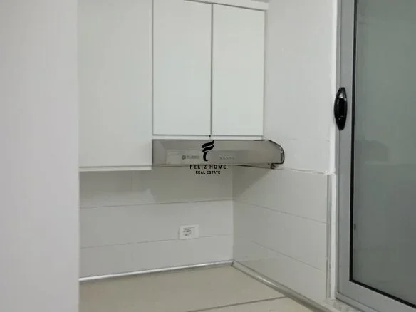 Tirane, jepet me qera apartament 1+1 Kati 1, 50 m² 350 € (BRRYLI)