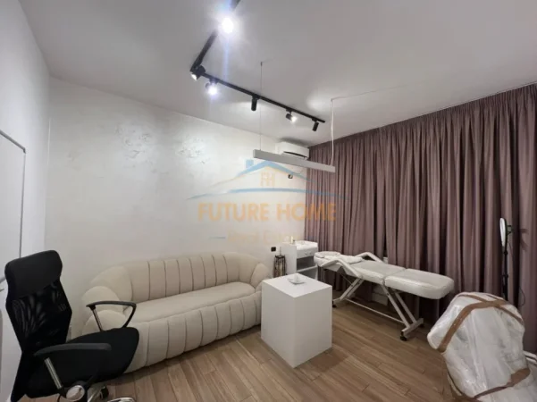 Tirane, shitet ambjent biznesi Kati 1, 73 m² 