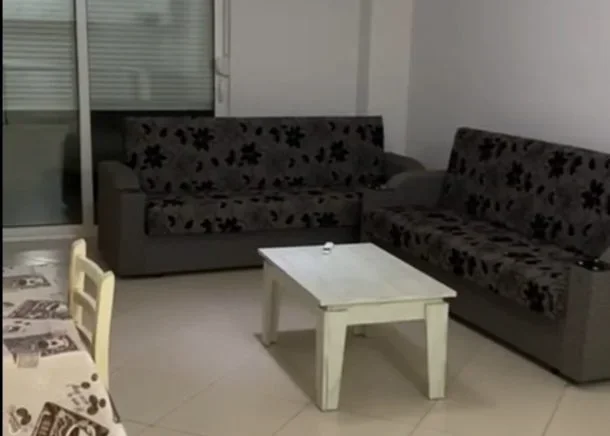 Tirane, jepet me qera apartament 2+1+Aneks+Ballkon Kati 3, 96 m² 540 € (liqeni i thate , kopshti botanik)