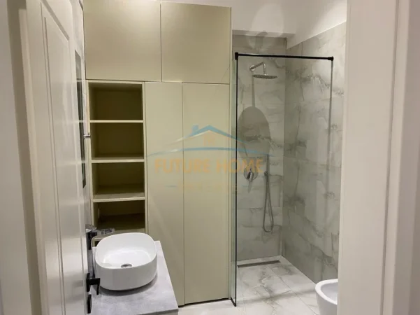 Tirane, shitet apartament 1+1+Aneks+Ballkon Kati 9, 61 m² 130.000 € (Unaza e Re)