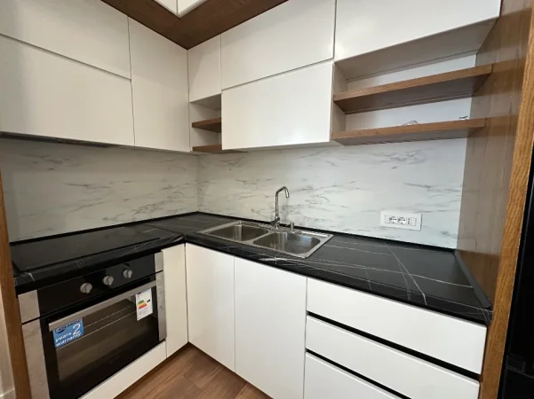 Tirane, jepet me qera apartament 1+1+Ballkon Kati 7, 630 € (Rruga Bill Klinton)
