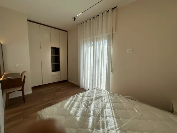 Tirane, jepet me qera apartament 1+1+Ballkon Kati 7, 630 € (Rruga Bill Klinton)