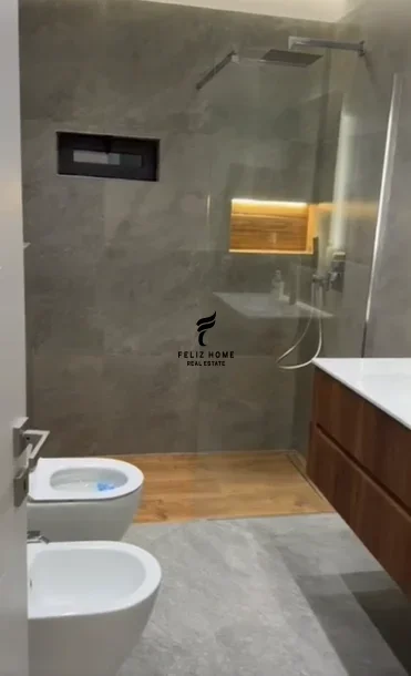 Tirane, shitet apartament 2+1 Kati 8, 116 m² 275.000 € (ZOGU I ZI)