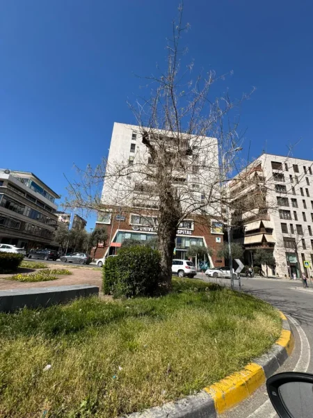 Tirane, shitet dyqan Kati 0, 55 m² 547.000 € (BLLOK)