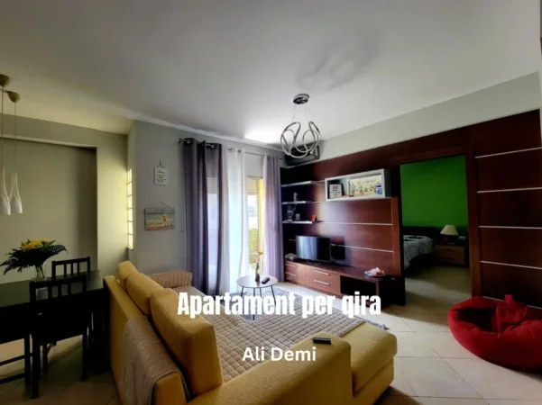 Tirane, jepet me qera apartament 1+1 Kati 3, 70 m² 500 € (Ali Demi)