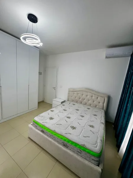 Tirane, jepet me qera apartament 2+1 Kati 1, 100 m² 650 € (Bulevardi i Ri)