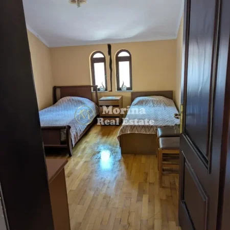 Tirane, shitet shtepi 4+1 Kati 3, 280 m² 515.000 € (Don Bosko)