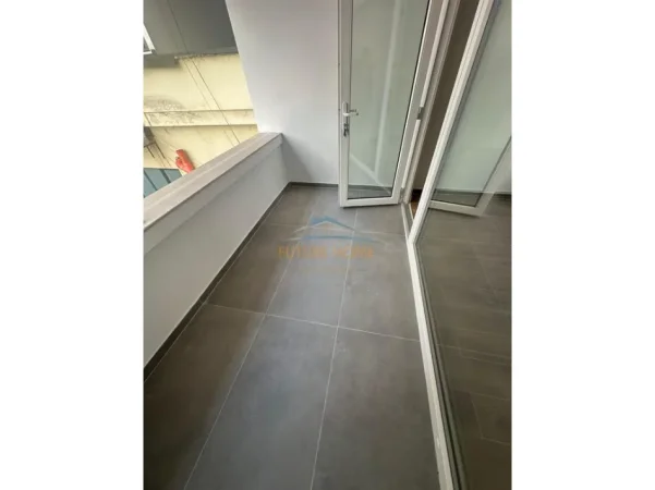 Tirane, shitet apartament 2+1 Kati 2, 106 m² 270.000 € (Stacioni i Trenit, Tirane.)