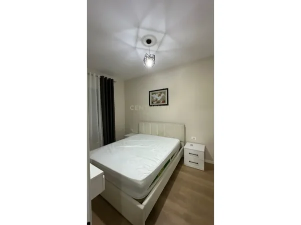 Tirane, jepet me qera apartament 1+1 Kati 3, 70 m² 550 € (5 maji)