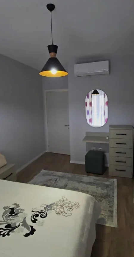 Tirane, jepet me qera apartament 1+1+Ballkon Kati 6, 80 m² 650 € 