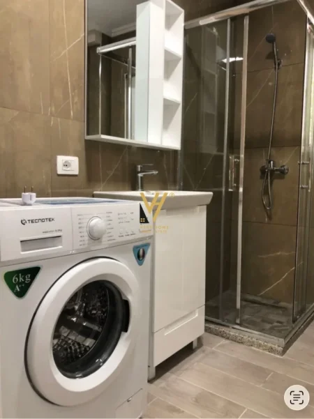 Tirane, jepet me qera apartament 1+1+Ballkon Kati 2, 60 m² 470 € (PEDIATRIA)