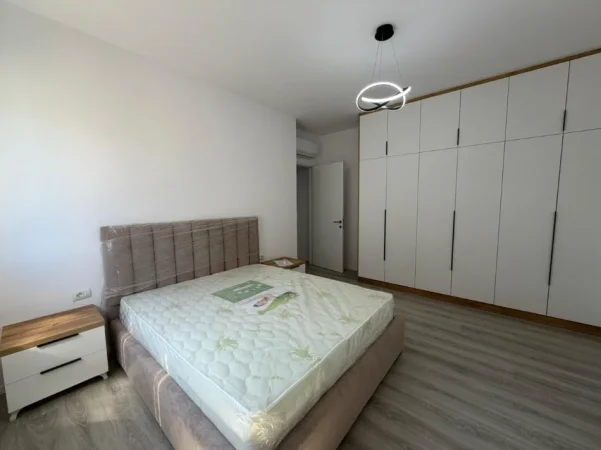 Tirane, jepet me qera apartament 2+1 Kati 4, 500 €