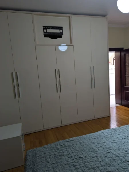 Tirane, shitet Vile 3 Katshe Kati 3, 540 m² 520.000 € 