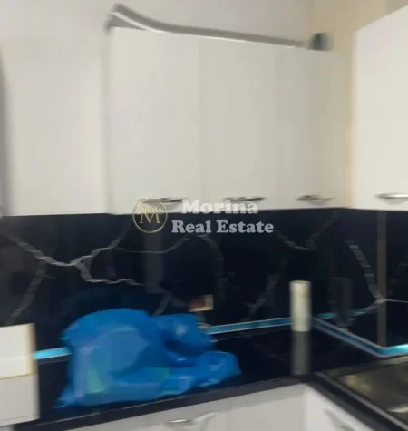 Tirane, jepet me qera apartament 1+1 Kati 1, 70 m² 450 € (Paskuqan)