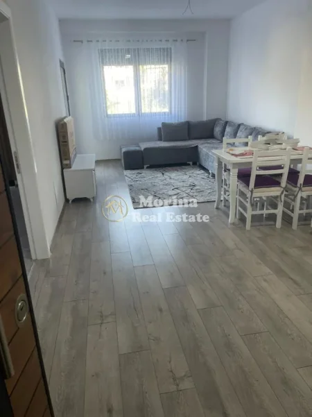 Tirane, jepet me qera apartament 1+1 Kati 1, 70 m² 450 € (Paskuqan)
