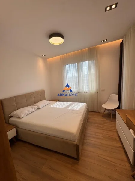 Tirane, jepet me qera apartament 1+1+Ballkon Kati 9, 50 m² 682 € 