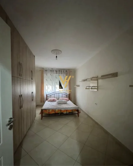 Tirane, jepet me qera apartament 1+1+Ballkon Kati 4, 70 m² 470 € (ASTIR)