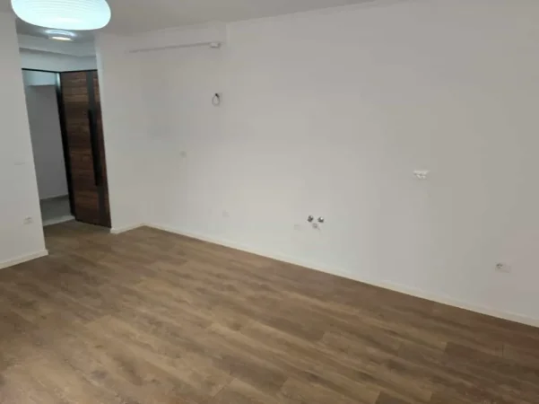 Tirane, shes apartament 1+1 Kati 3, 50 m² 115.000 € (Rruga sali Nivica)