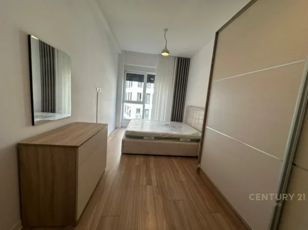 Tirane, jepet me qera apartament 1+1 Kati 3, 63 m² 600 € (21 dhjetori kompleksi magnet)