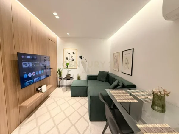 Tirane, jepet me qera apartament 1+1 Kati 1, 50 m² 600 € (mihal grameno)