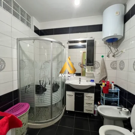 Tirane, shitet apartament 2+1 Kati 5, 114 m² 175.000 € (rruga rexhep shala)