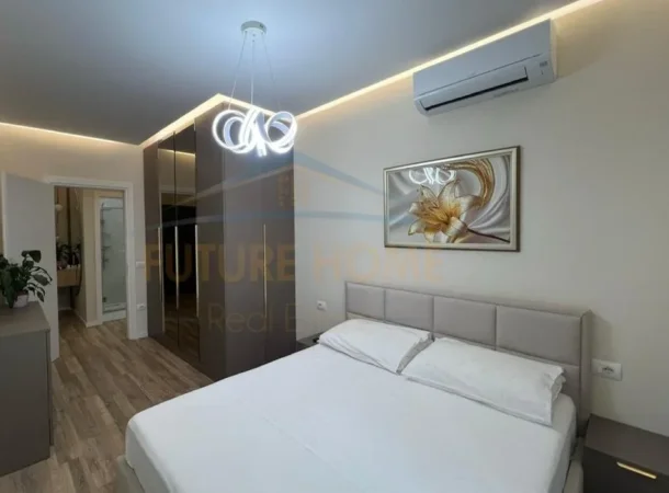 Tirane, jepet me qera apartament 1+1 , 71 m² 900 € (Rruga e Kosovarëve)