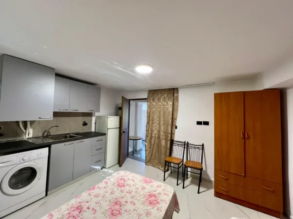 Tirane, jepet me qera garsonier 1+1 Kati 1, 18 m² 160 € (Rruga Mihal Grameno)