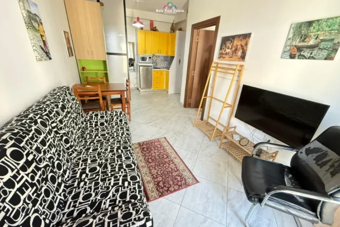 Tirane, jepet me qera apartament 1+1 Kati 4, 55 m² 520 € (Rruga e Elbasanit)