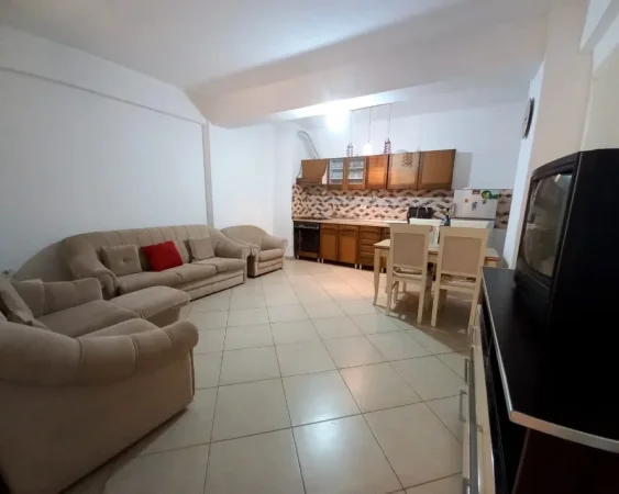 Tirane, jepet me qera apartament 1+1+Aneks+Ballkon Kati 3, 65 m² 410 € (kamez , institut)