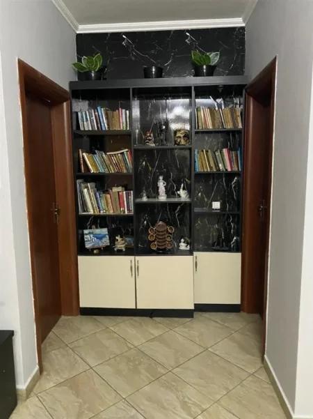 Tirane, shitet apartament 2+1 Kati 7, 101 m² 173.000 € (Fresku)