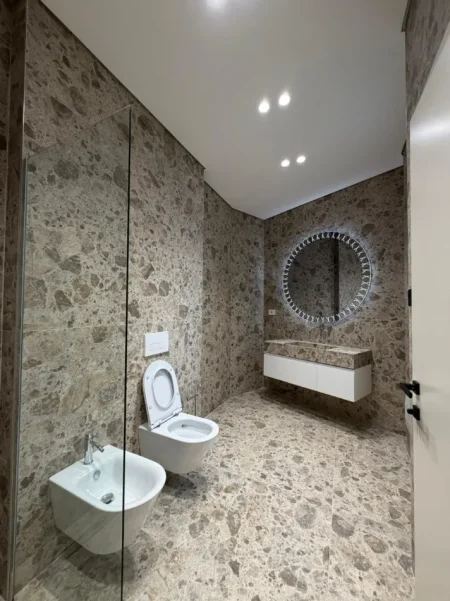 Tirane, jap me qera apartament 2+1 , 120 m² 2.000 € (Liqeni i Thatë)