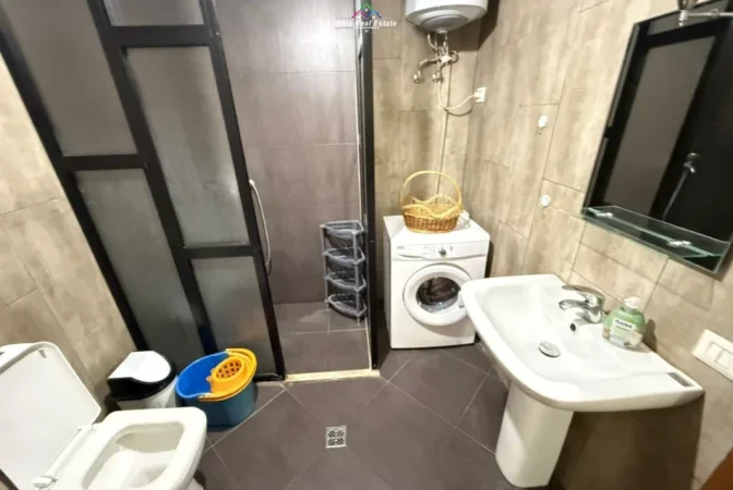 Tirane, jepet me qera apartament 1+1 Kati 4, 55 m² 520 € (rruga e elbasanit)