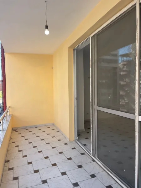 Tirane, shes apartament 2+1+Ballkon Kati 3, 121 m² 169.700 € (Astir)