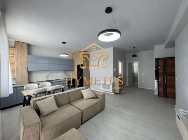 Tirane, jepet me qera apartament 2+1+Ballkon , 700 € (River Residence)