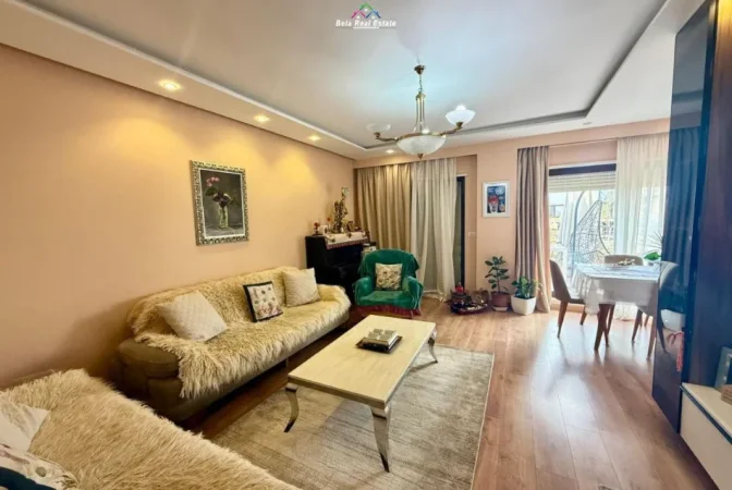 Tirane, shes apartament 3+1 Kati 2, 120 m² 345.000 € (kopshti botanik)