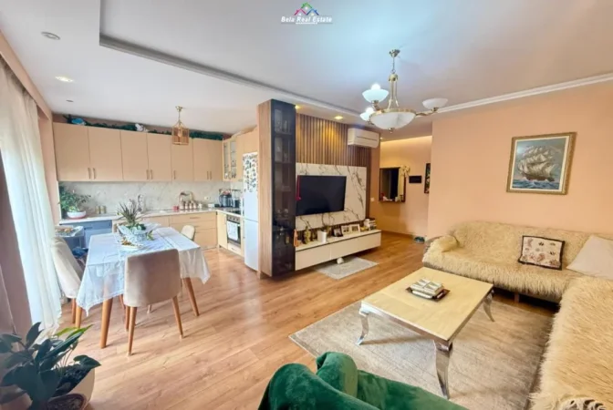 Tirane, shes apartament 3+1 Kati 2, 120 m² 345.000 € (kopshti botanik)