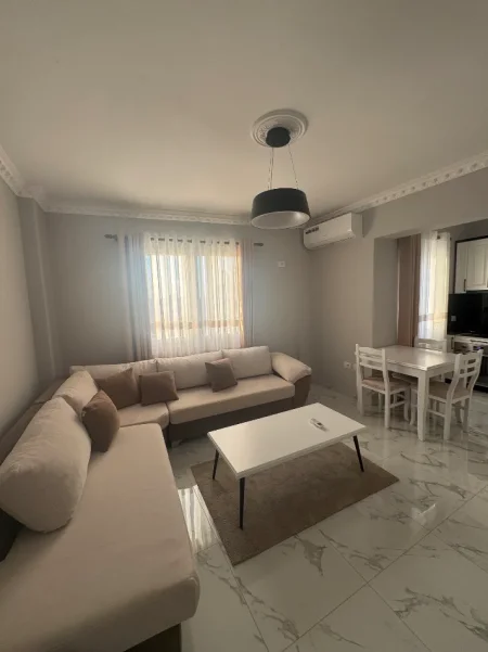 Tirane, jepet me qera apartament 2+1+Ballkon Kati 3, 110 m² 600 € (Rruga Idriz Dollaku)